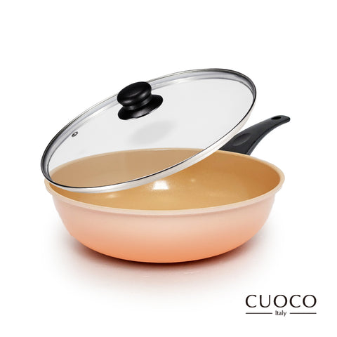 【義大利CUOCO】年度限定版-漸層粉橘陶瓷不沾炒鍋(附蓋)